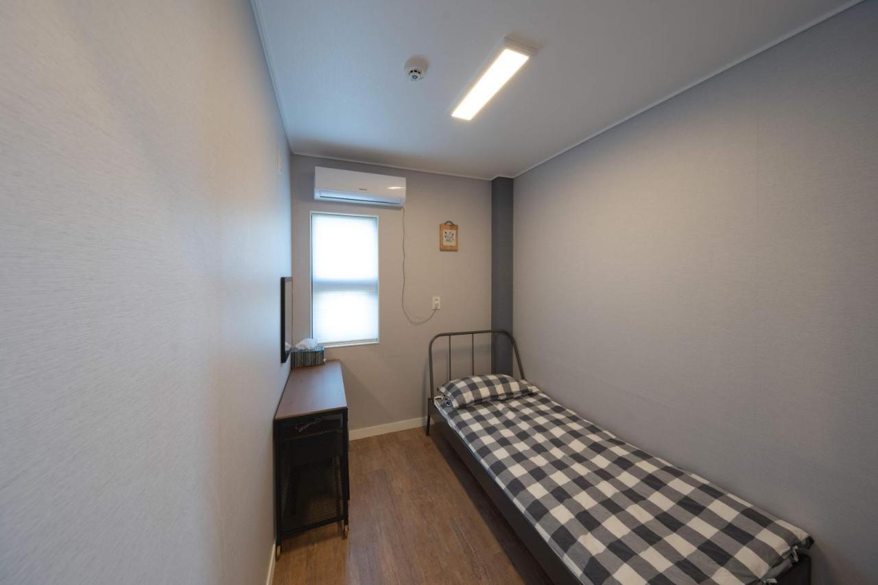 Hotel Sagye Travel Seogwipo Zewnętrze zdjęcie