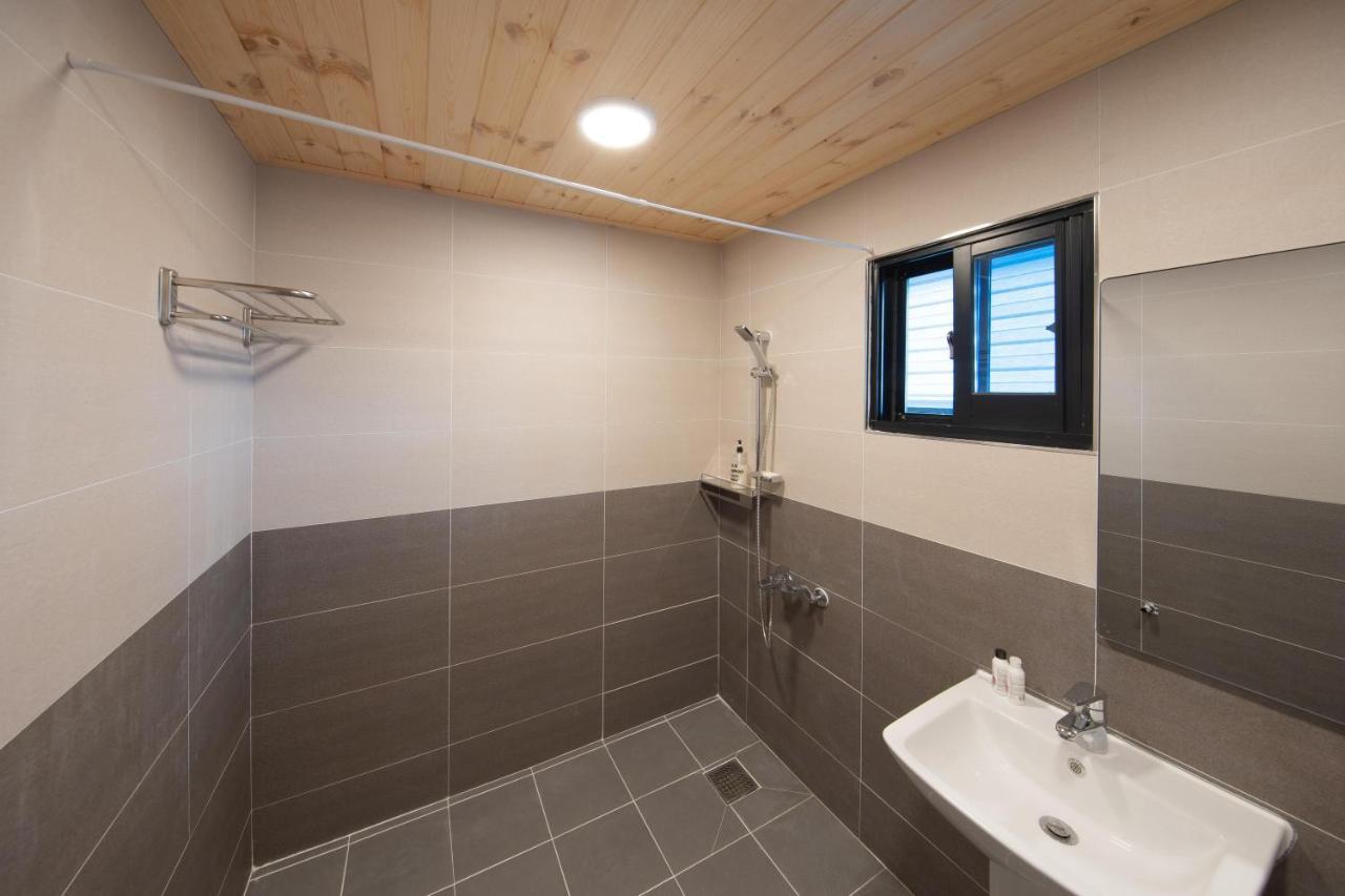 Hotel Sagye Travel Seogwipo Zewnętrze zdjęcie